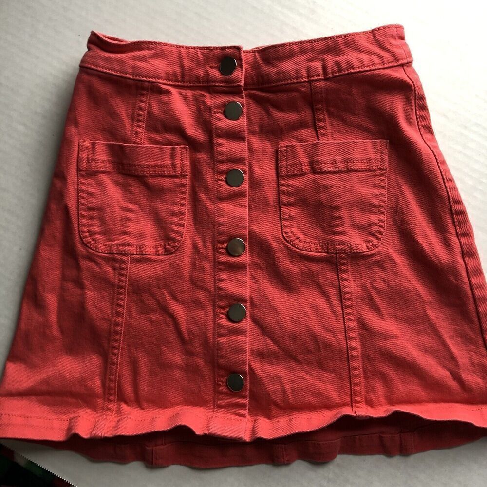H&M Divided Button Front A-Line Pink Jean Skirt Women’s Sz 2 A2432